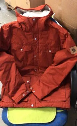 Lapi Retail Fjällräven Greenland Winterjacke M. Herren , Rot , Size L - Gebraucht -Icepeak Geschaft crooped 6228b2af6ba42