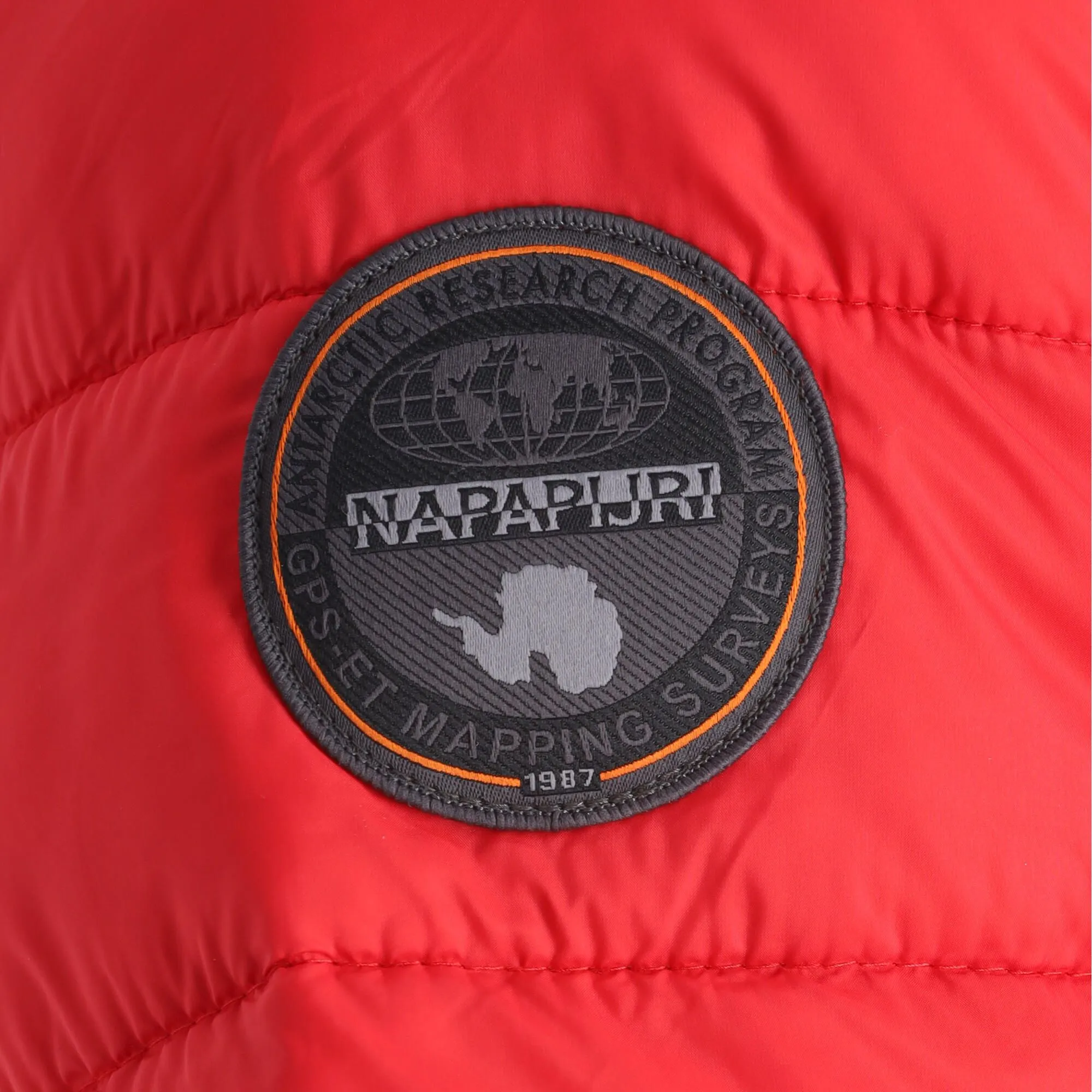 Napapijri, Aerons S 2 Daunenjacke Herren Tango Rot 11 Napapijri, Aerons S 2 Daunenjacke Herren Tango Rot – Bild 10