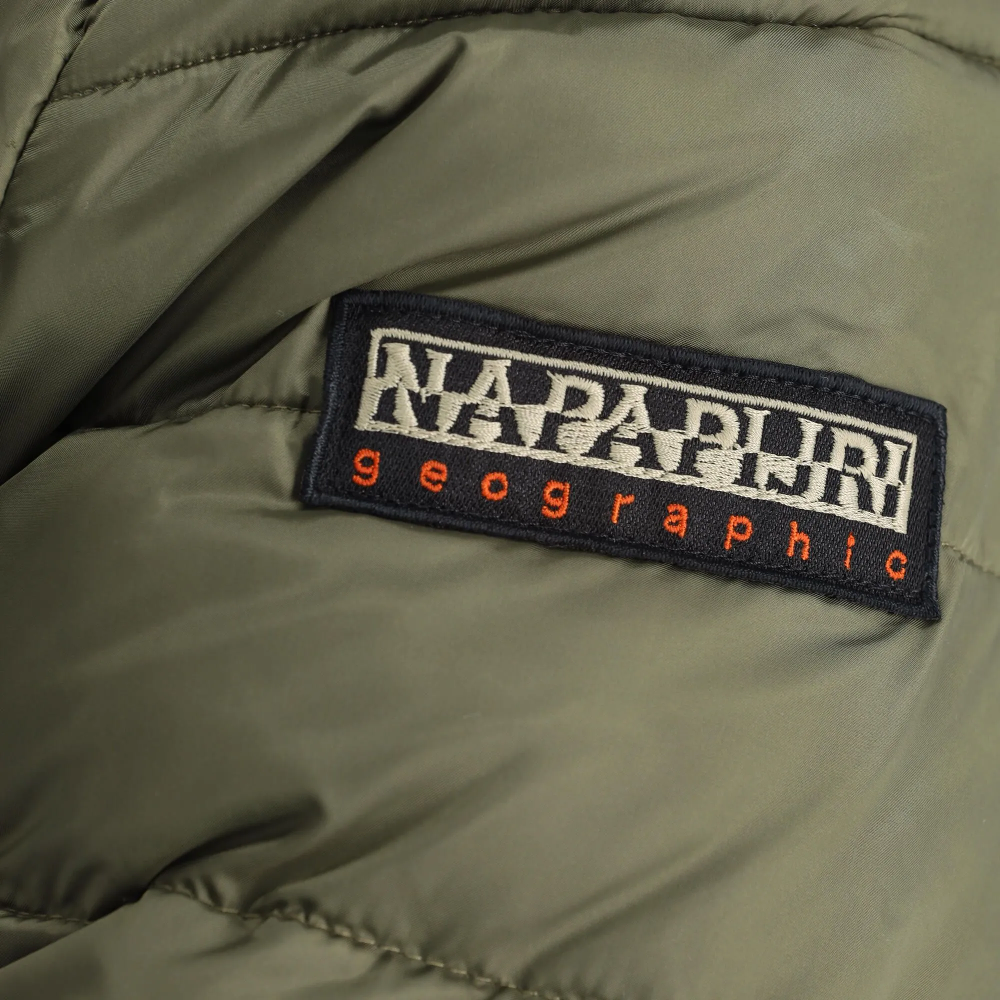 Napapijri, Aerons S 3 (2022/2023) Daunenjacke Herren Lichen Grün 10 Napapijri, Aerons S 3 (2022/2023) Daunenjacke Herren Lichen Grün – Bild 8