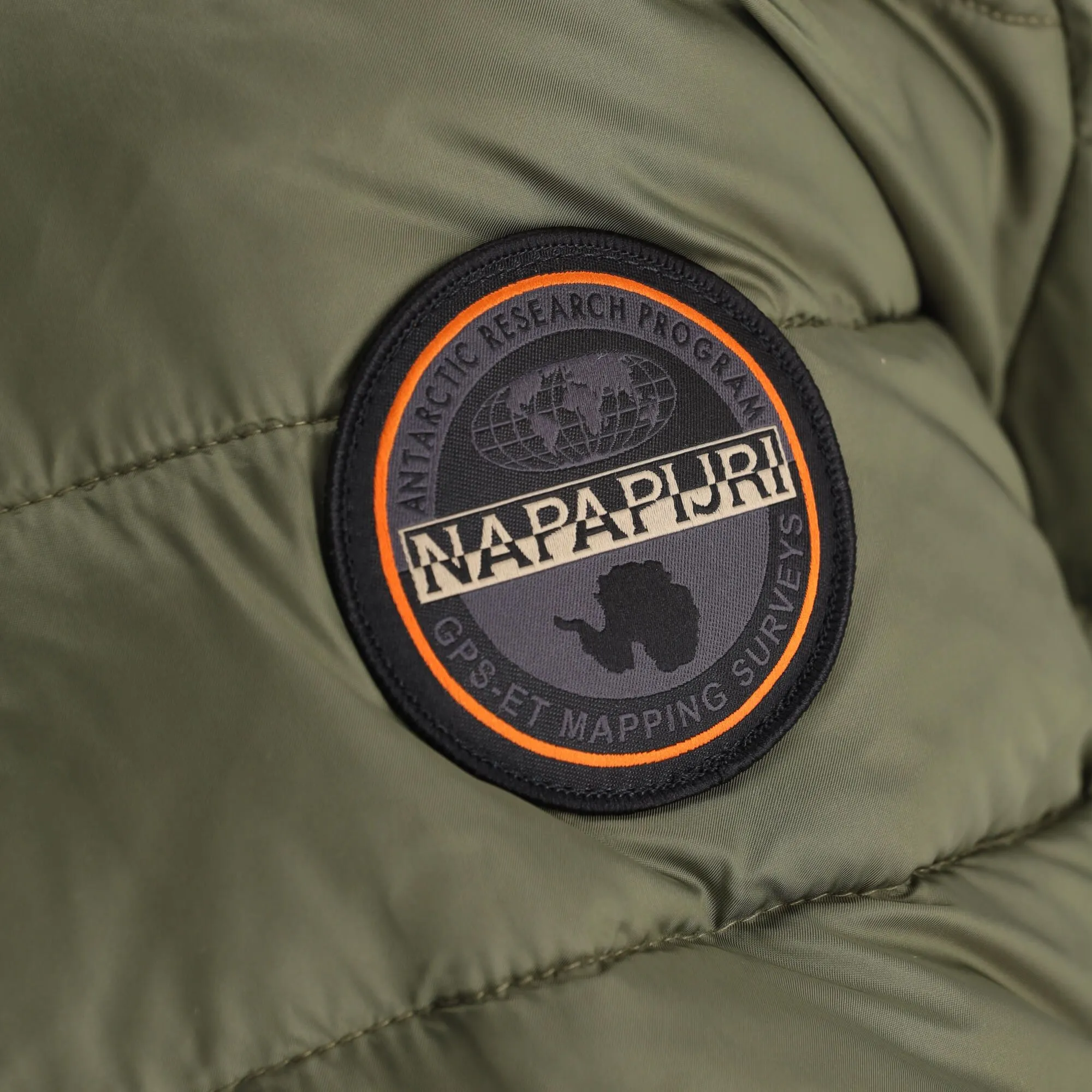 Napapijri, Aerons S 3 (2022/2023) Daunenjacke Herren Lichen Grün 11 Napapijri, Aerons S 3 (2022/2023) Daunenjacke Herren Lichen Grün – Bild 9