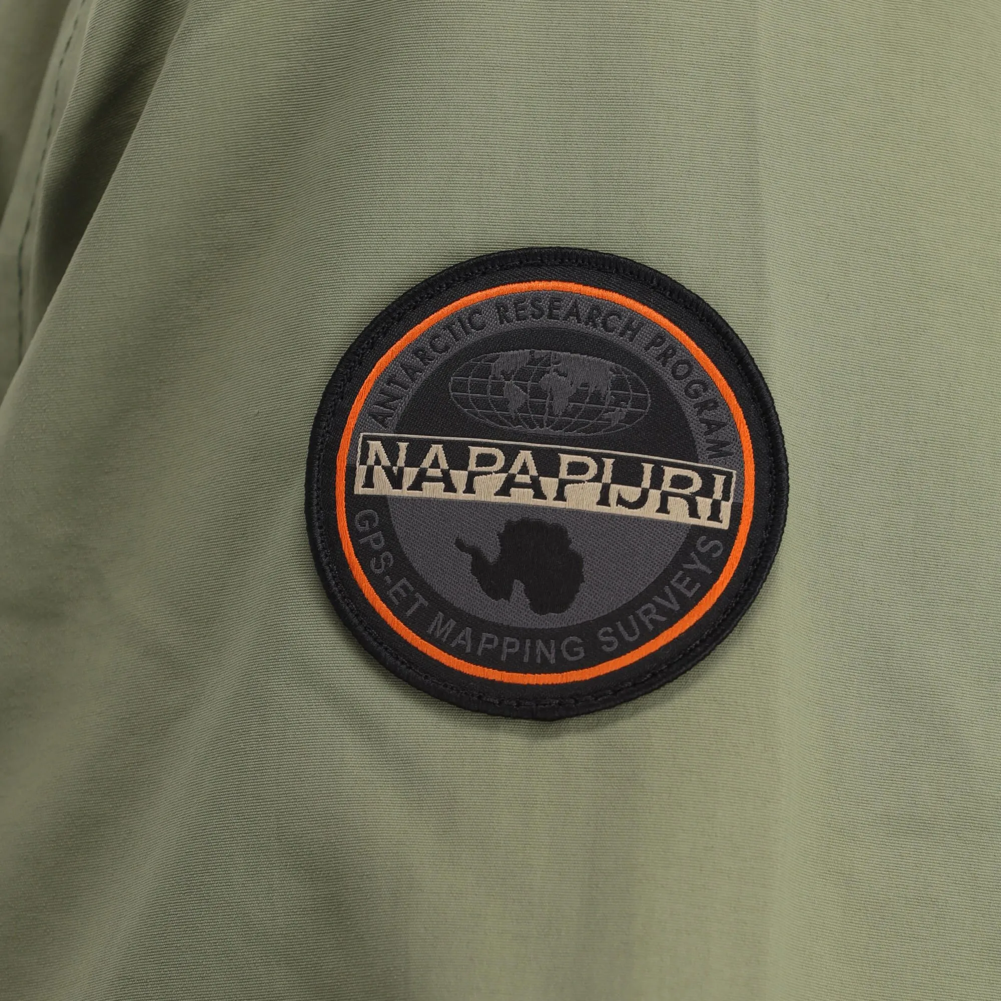 Napapijri, Rainforest Winter 3 (2022/2023) Winter Anorak Herren Lichen Grün 12 Napapijri, Rainforest Winter 3 (2022/2023) Winter Anorak Herren Lichen Grün – Bild 10