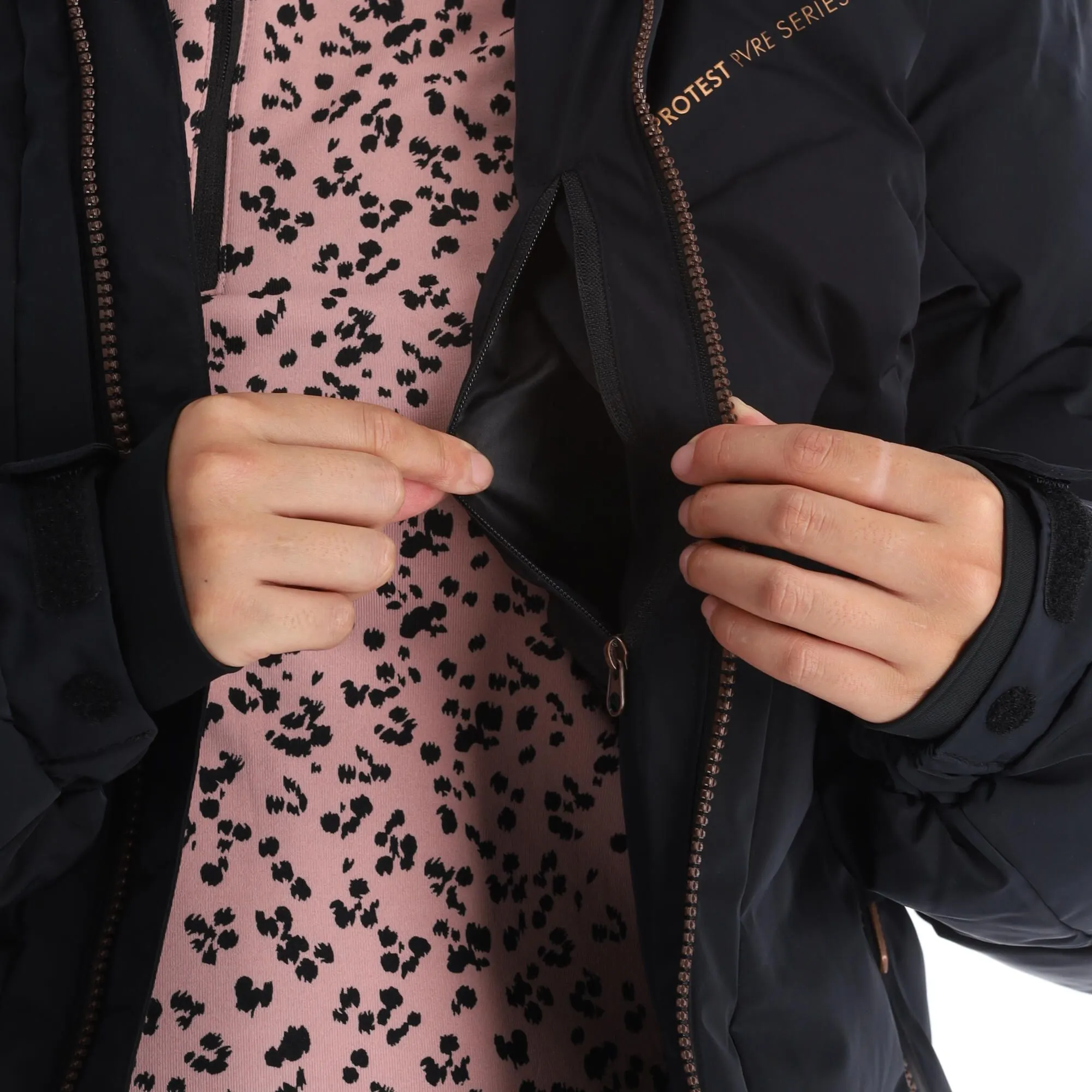 Protest, Prtartss Skijacke Damen True Schwarz 15 Protest, Prtartss Skijacke Damen True Schwarz – Bild 13